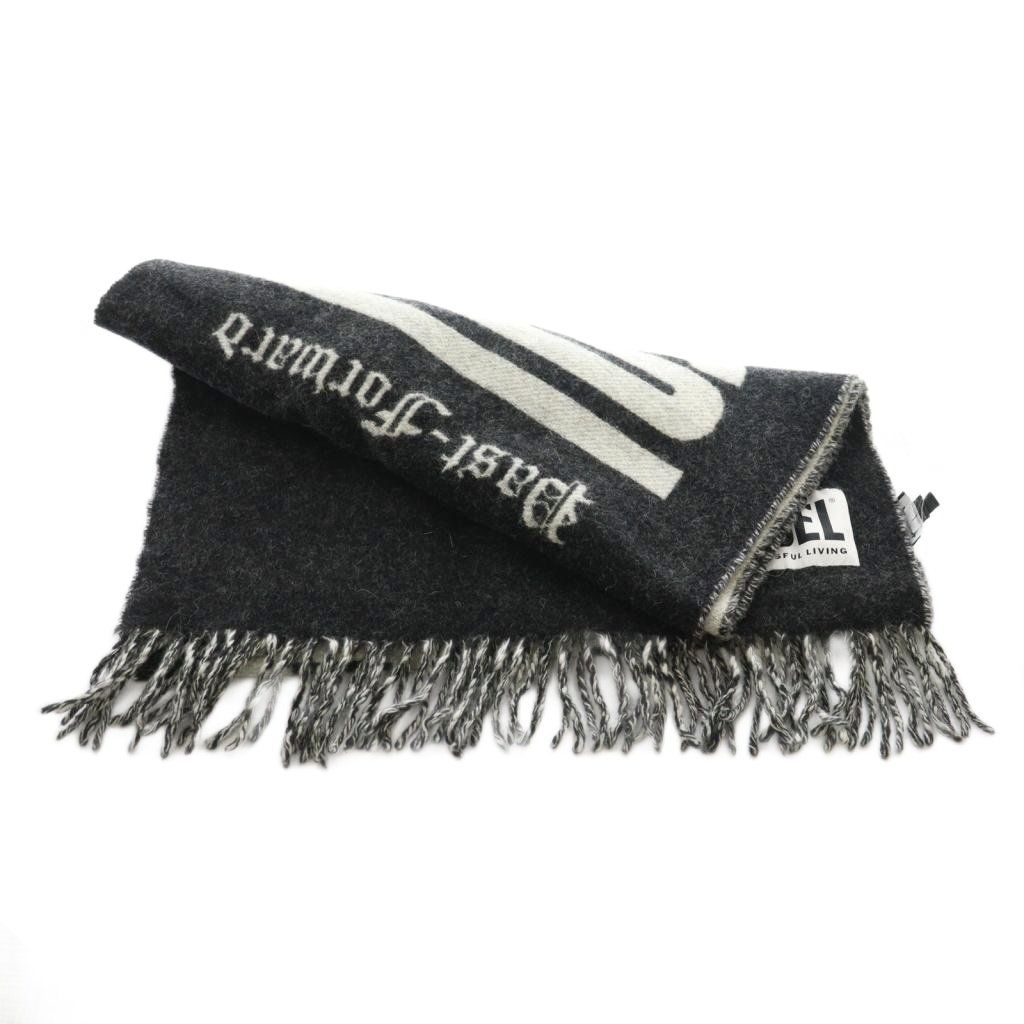 ディーゼル DIESEL ロゴマフラー ストール 購入 黒 ブラック グレー