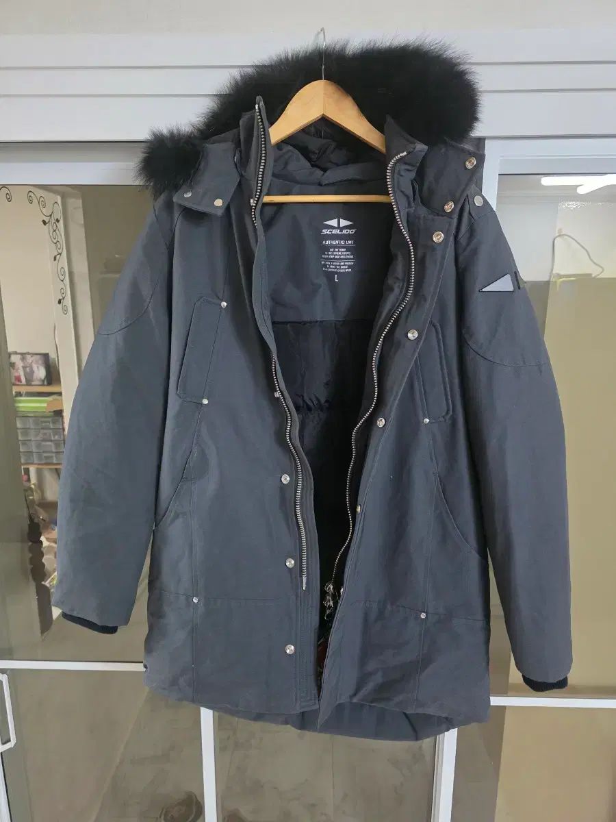 スセリオ ダウン L ブラック ファー フード