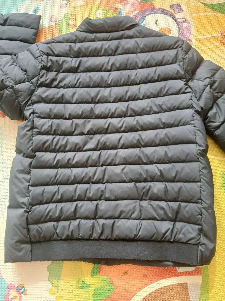 ナイキ エアジョーダン1 ロー ニュー エメラルド　24.5cm Hazzys Kids(へジスキッズ) 軽量ダウン(145)