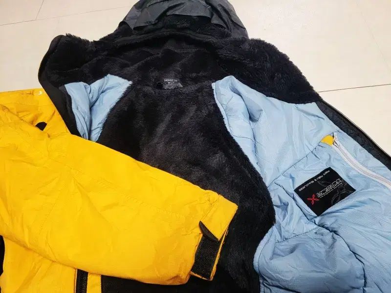 モンチュラ ウィメンズ プリマロフト 軽量ダウンジャケット XS ポール1246