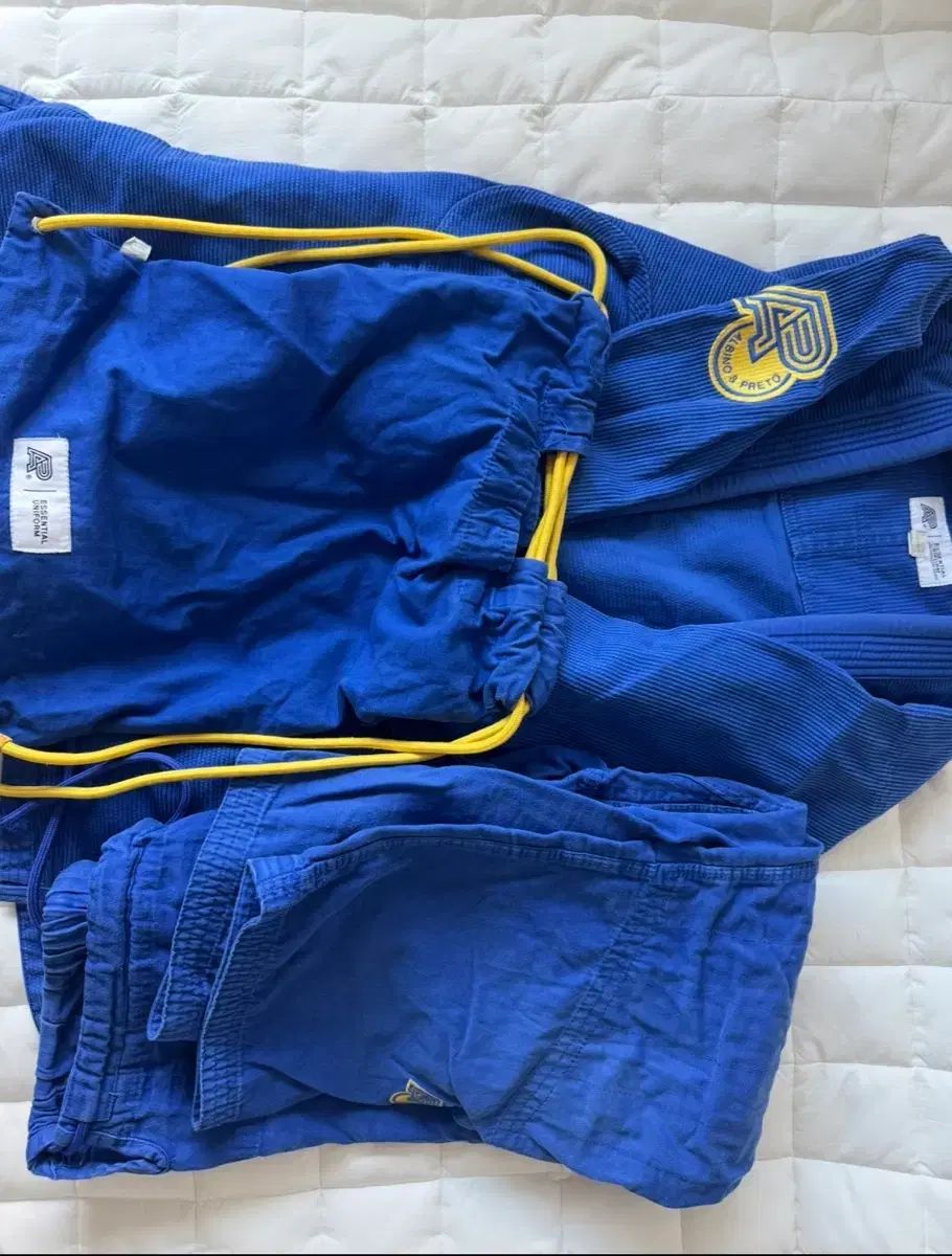 ALBINO PRETO エッセンシャルズ a 2