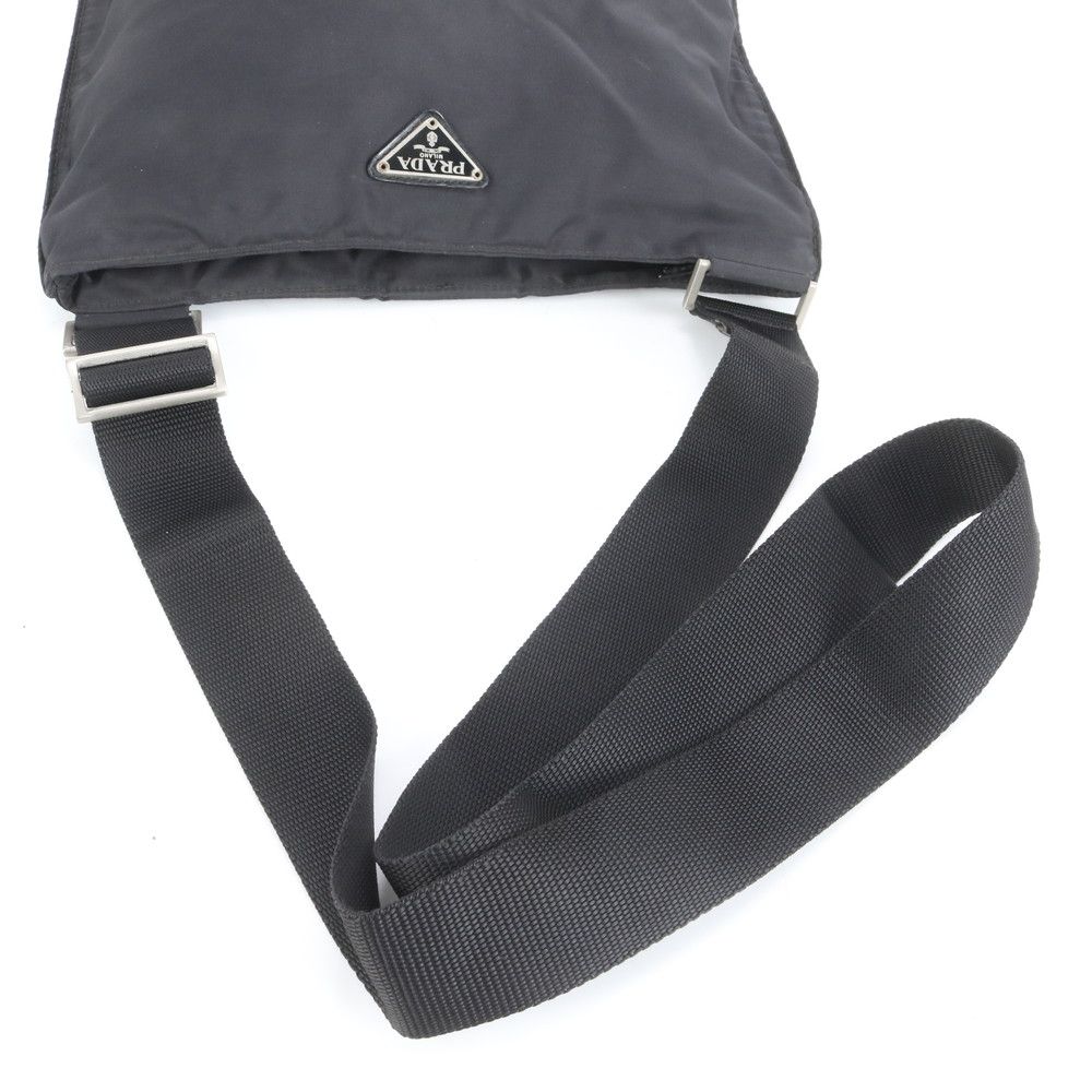 プラダ テスート ナイロン トライアングルロゴ ショルダーバッグ 斜め掛け メッセンジャー ブラック 黒 メンズ CEM DB 14-2