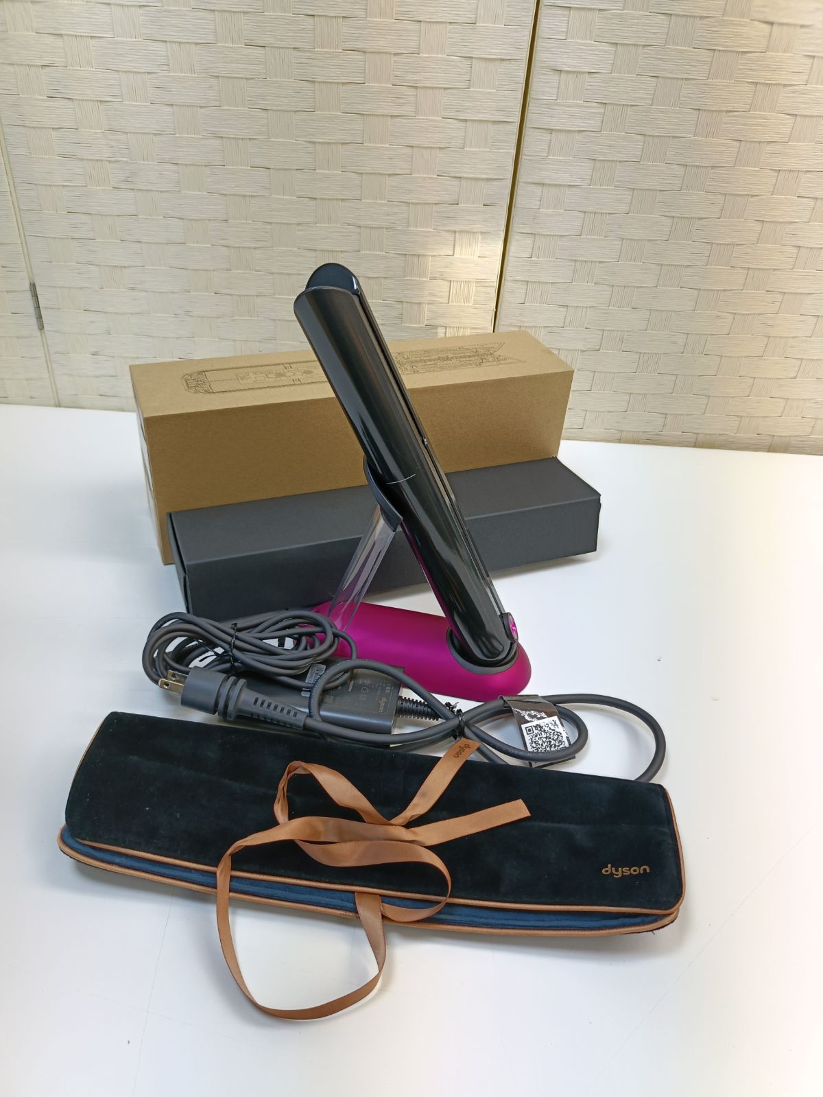 dyson Corrale HS03ストレート コードレス 充電式 本体 Dyson