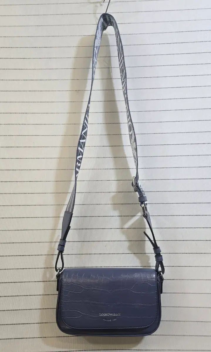 EMPORIO ARMANI エンポリオアルマーニ クロコダイル パータン ミニ フラップバッグ バック ライトパープル