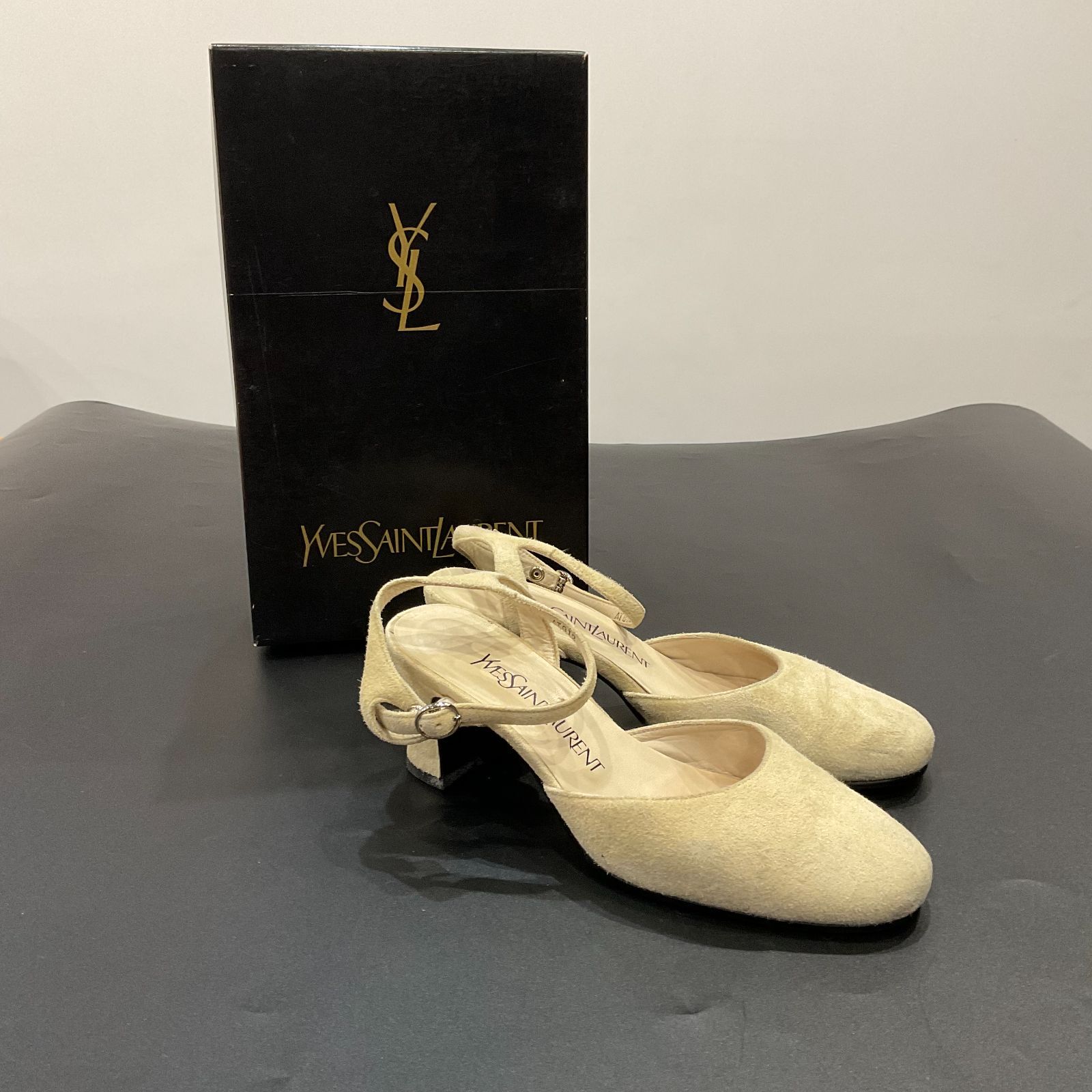 イヴサンローラン 靴 パンプス 22.5 cm