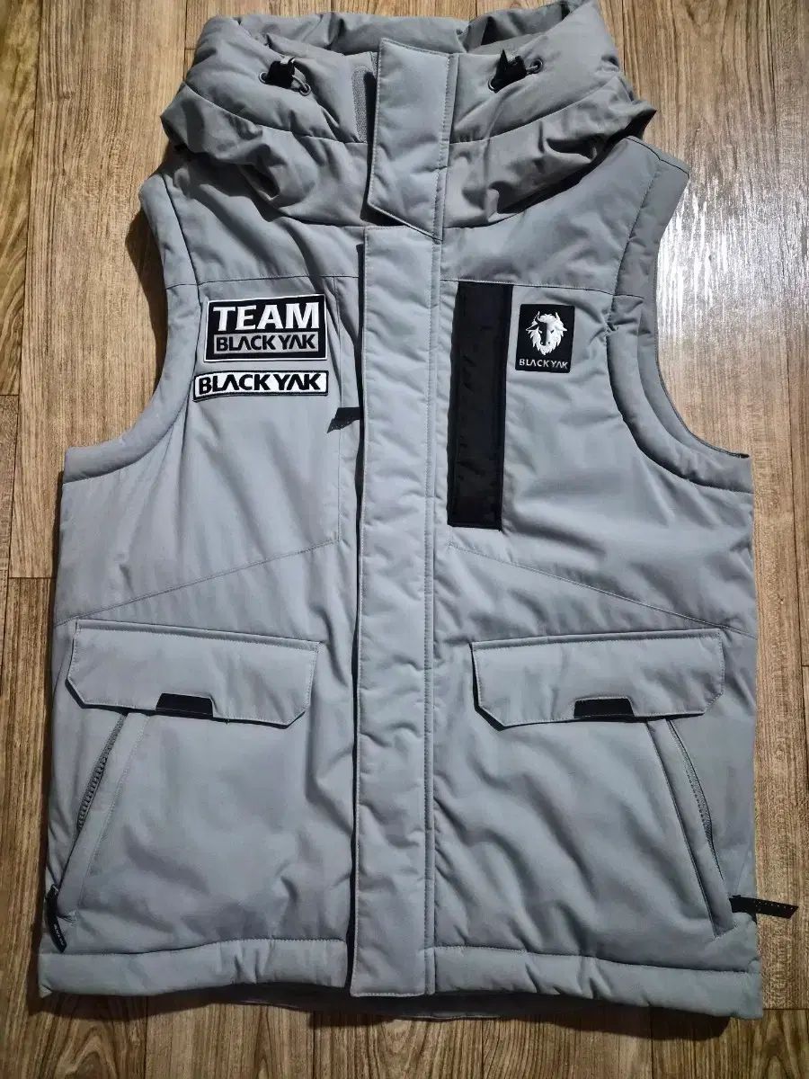 BLACK YAK ダウンベスト グレーM