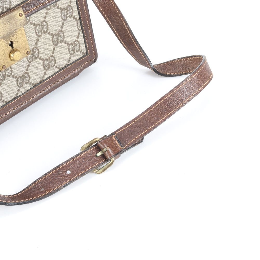ヴィンテージ オールド グッチ GGスプリーム レザー ショルダーバッグ 斜め掛け メッセンジャー メンズ EEM DD 16-7