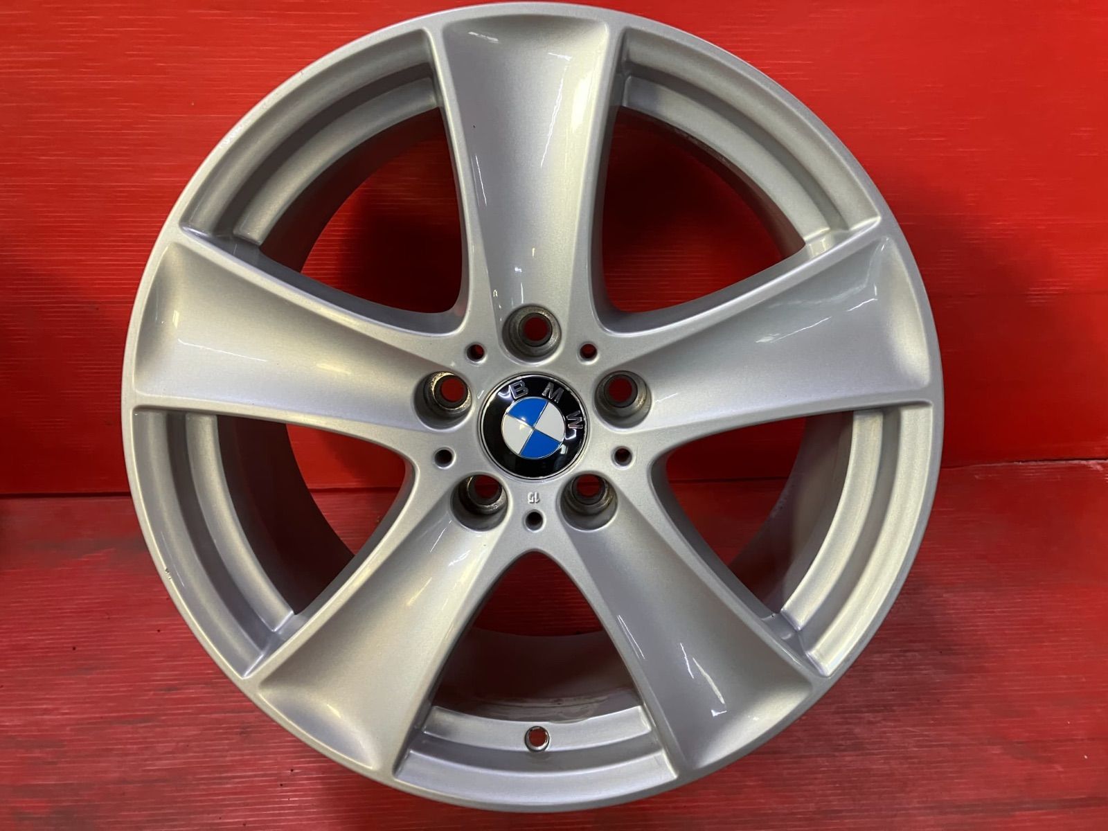 ホイール 18 x 8 5 46 120 H hub 72 mm BMW E 70 4本SET