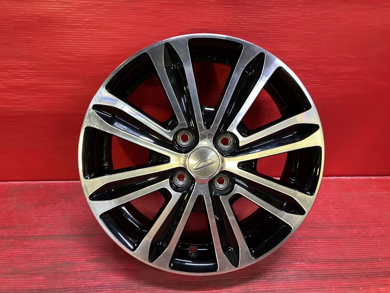 ダイハツ タントカスタム