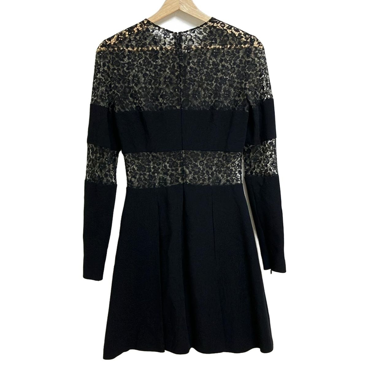 ALEXANDERMCQUEEN アレキサンダーマックイーン　ブラックワンピース アレキサンダーマックイーン AlexanderMcQueen ドレス 限定 ALEXANDER