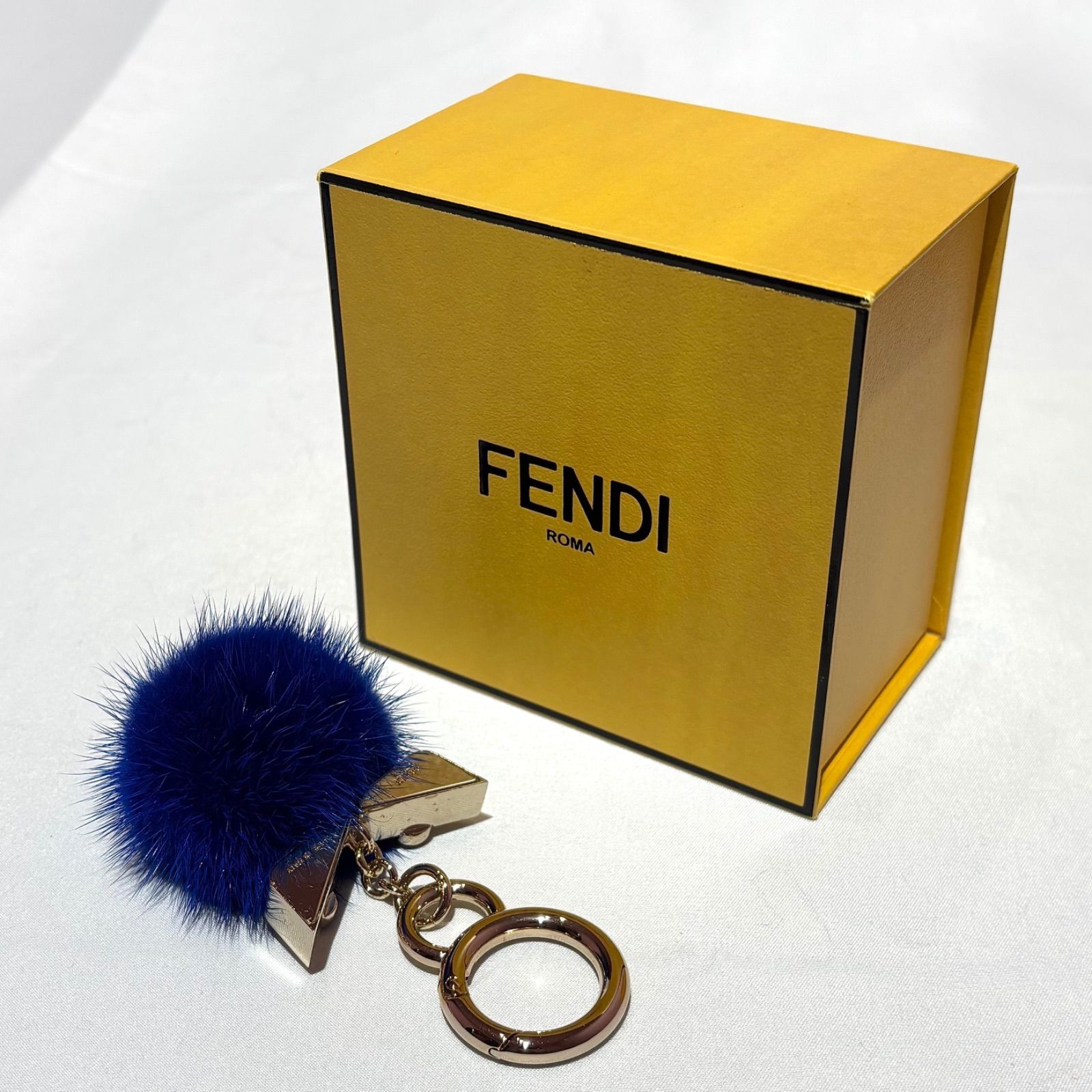 FENDI モンスター チャーム ファー フェンディ 【公式通販】