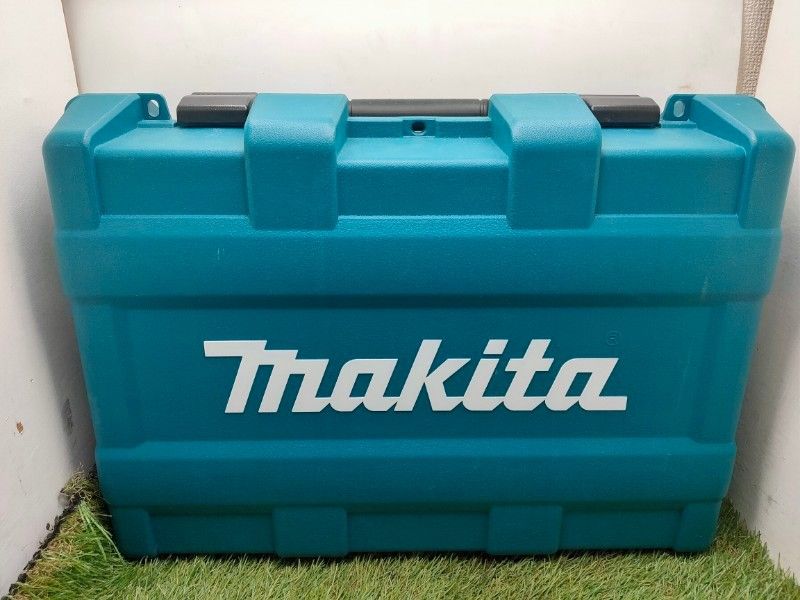  マキタ Makita 100ｍｍ充電式ディスクグラインダ 18 V 6 Ah バッテリ2本 充電器 ケース付 ♥ グラインダー 研磨機