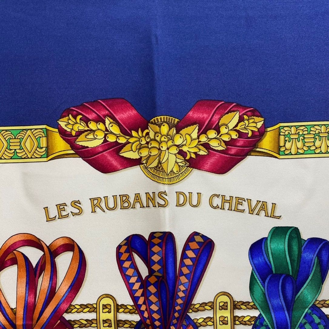 エルメス カレ90 LES RUBANS DU CHEVAL シルクスカーフ 馬のリボン