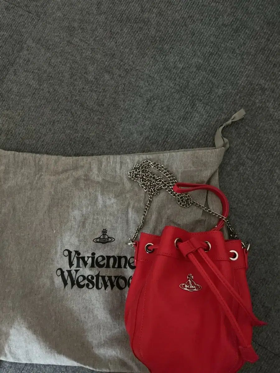 ヴィヴィアン ウエストウッド 巾着バッグ レッド
