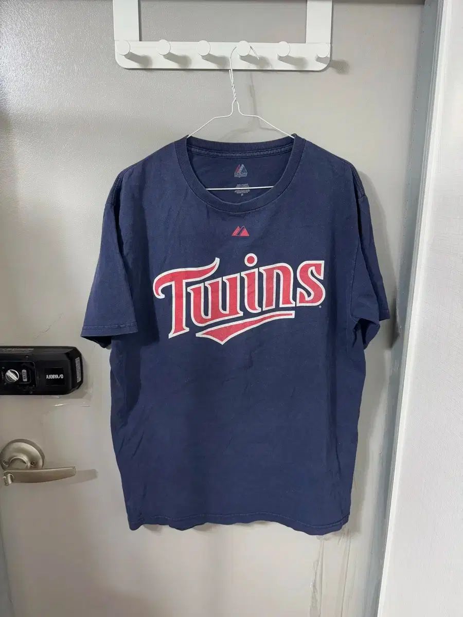 MLB ミネソタ・ツインズ No 33 ジャスティン・モノ 100 マジェスティック