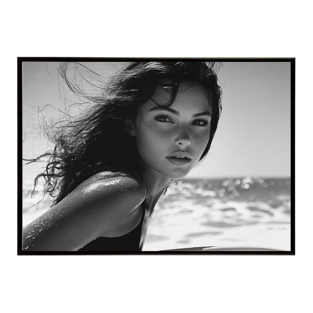 B2サイズ（約51x73cm）】【lh-poster-8579】サーフガール モノクロ 海