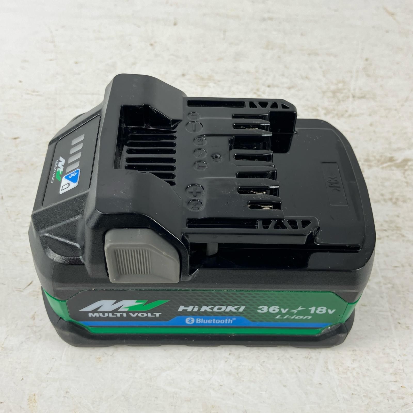 v 充電式インパクトドライバ