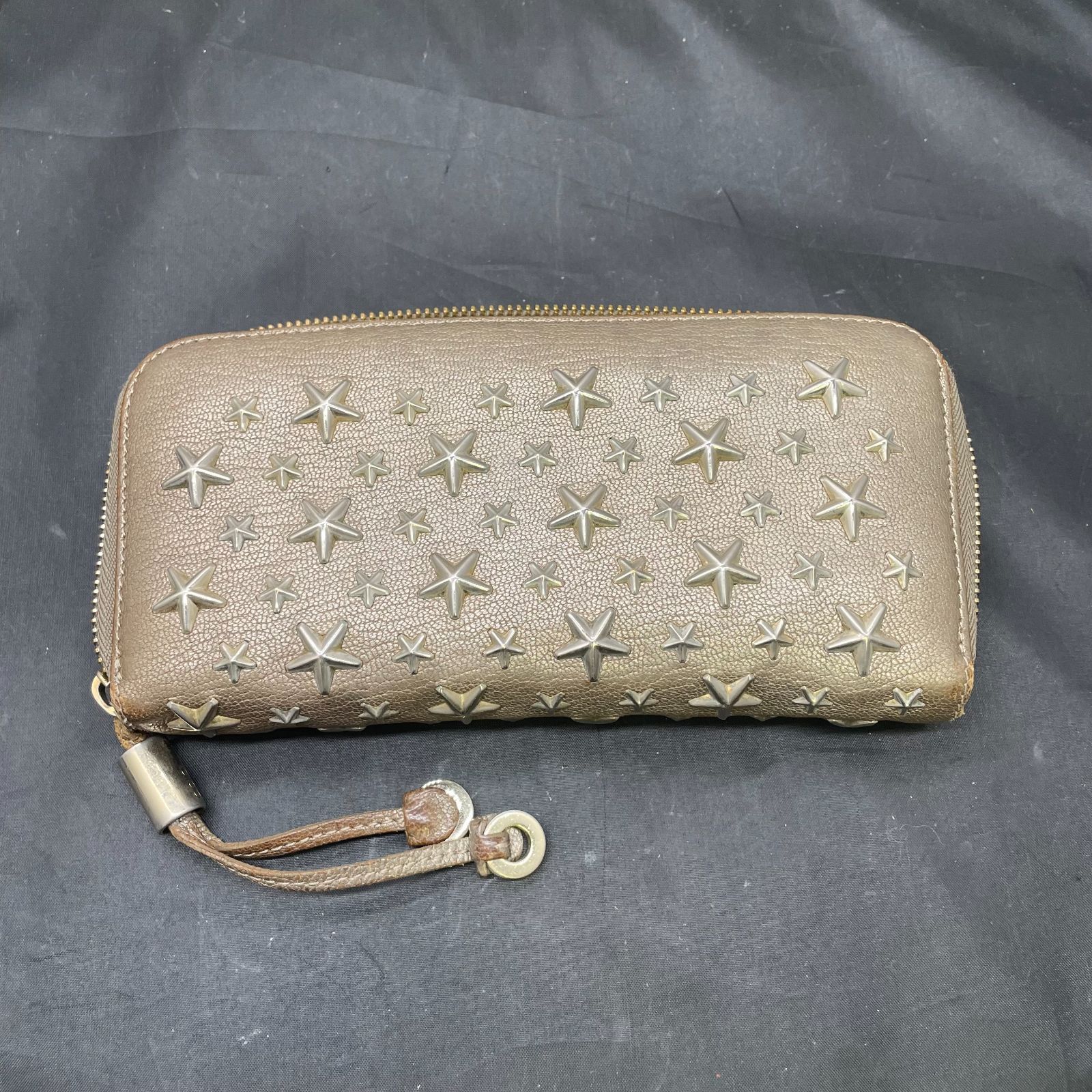 ジミーチュウ スタッズ長財布