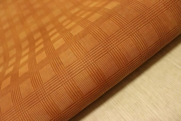 TAN 166 ds ヌメ革 ショルダーレザー 牛革 イタリア レザー チェック型押し はぎれ 一枚革 レザークラフト 革 皮 本革 diy 生地 材料