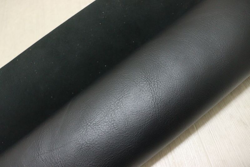  ブラック 208 ds ヌメ革 牛革 イタリア レザー スムース加工 はぎれ 一枚革 レザークラフト 革 皮 本革 diy 生地 材料 生地/糸 手芸素材 材料