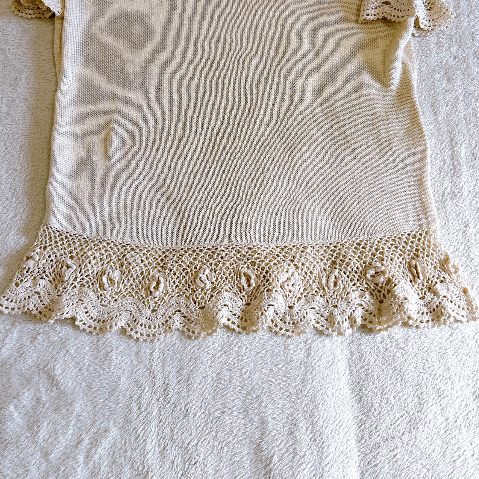 ヴァレンティノ トップス