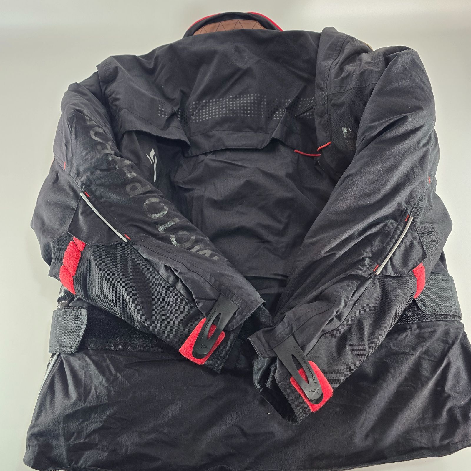 アロフトフードジャケット M クシタニ クシタニ KUSHITANI ブラック