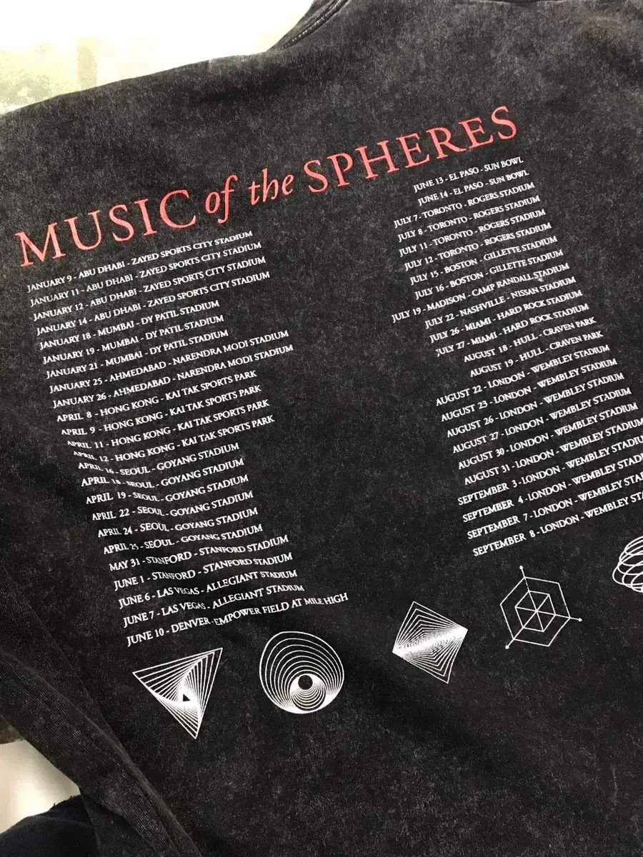  コールドプレイ エイリアン XL Tシャツ MD その他 タレントグッズ