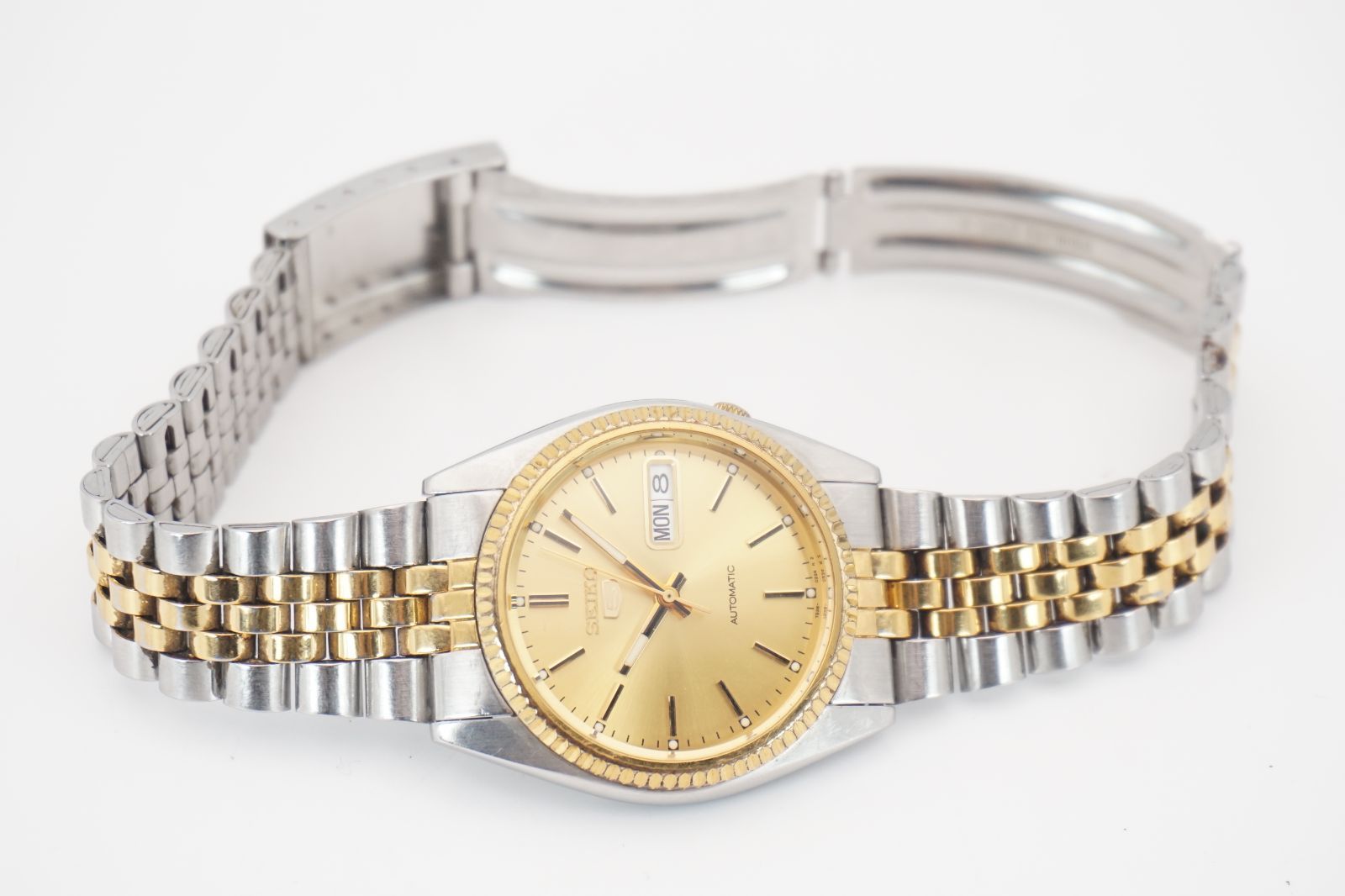 SEIKO セイコー5 7S26 3110 ゴールド文字盤 自動巻 デイデイト 風防交換済 メンズ 機械式 休日コーデ 自動巻き時計 腕時計(アナログ)