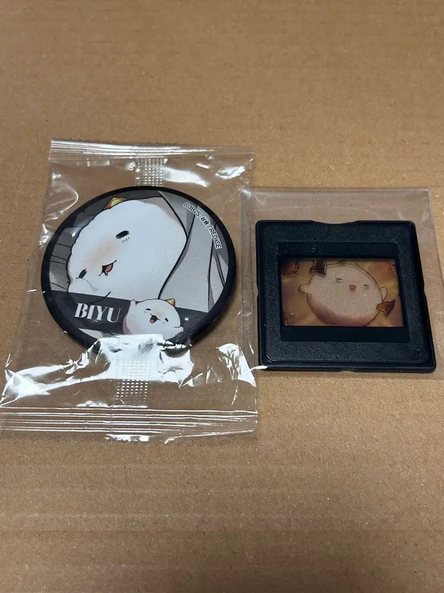 AGF 全知的な読者の視点から ビユ 缶バッジ フィルム マウント セット 全知的 読者 視点