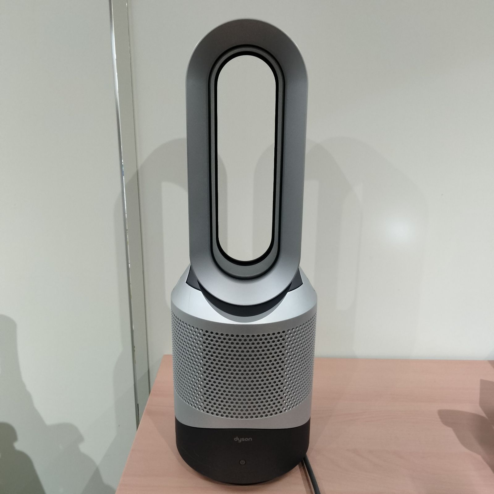 ダイソン ダイソン 空気清浄機機能付ファンヒーターHP00WS Dyson Pure 