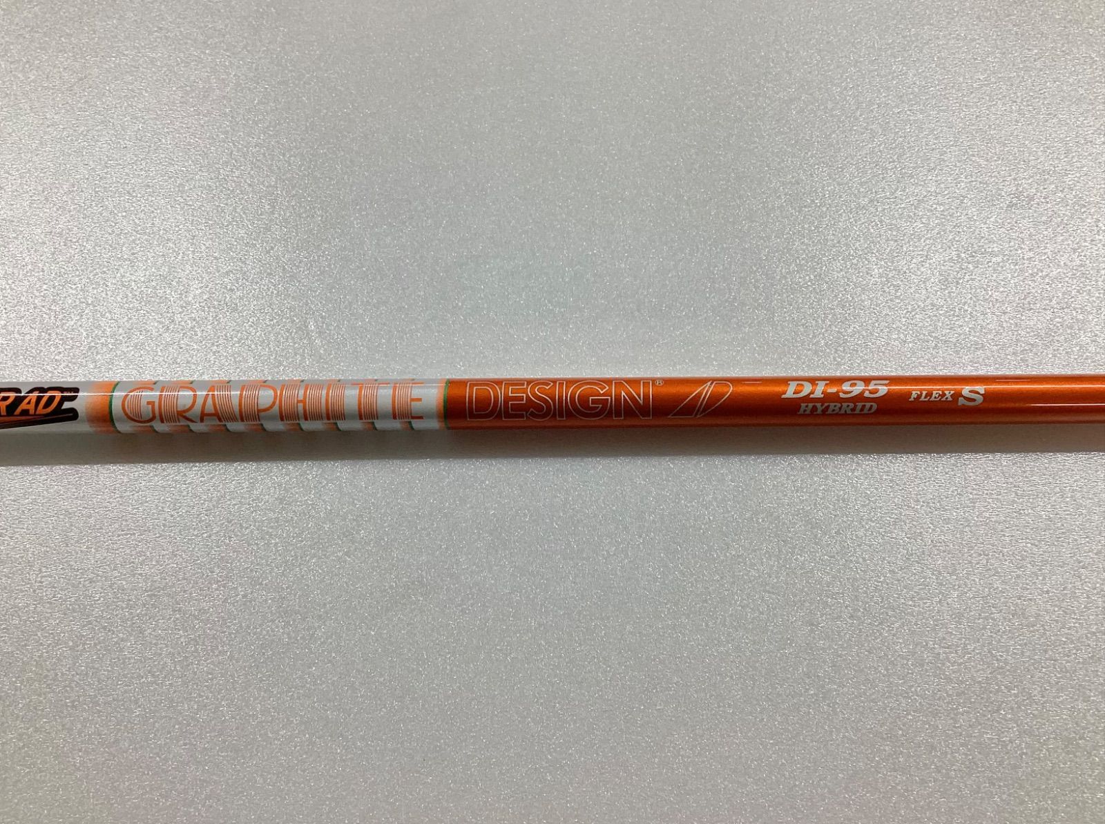 テーラーメイド 互換スリーブ付きシャフト グラファイトデザイン Tour AD DI ハイブリッド 95-S 40.25インチ 右打ち用 ネジ付き