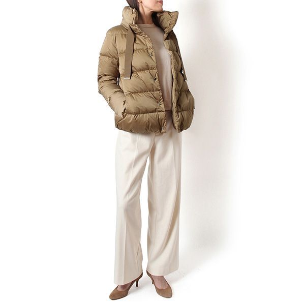 【未使用級】ヘルノフード付きダウンジャケット キャメルゴールド 42 Mサイズ ヘルノ HERNO ヘルノ HERNO PI0650DIC-M03 12017Z ダウンジャケット