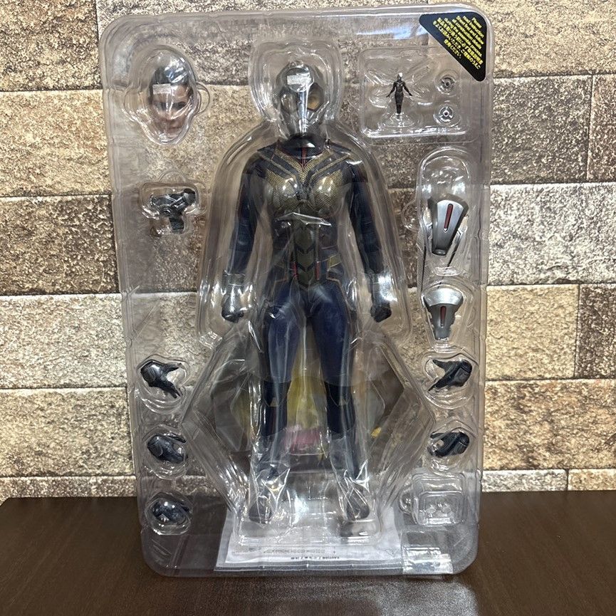 ホットトイズ ワスプ 1/6 ムｰビｰ・マスタｰピｰス アントマン&ワスプ
