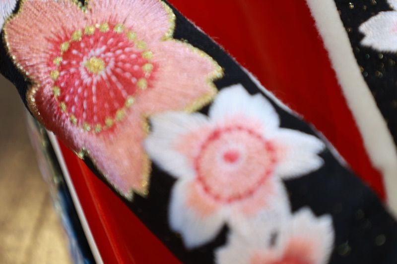 草履 赤 黒 桜色 ゴールド 桜 鞠 竹 刺繍10 A