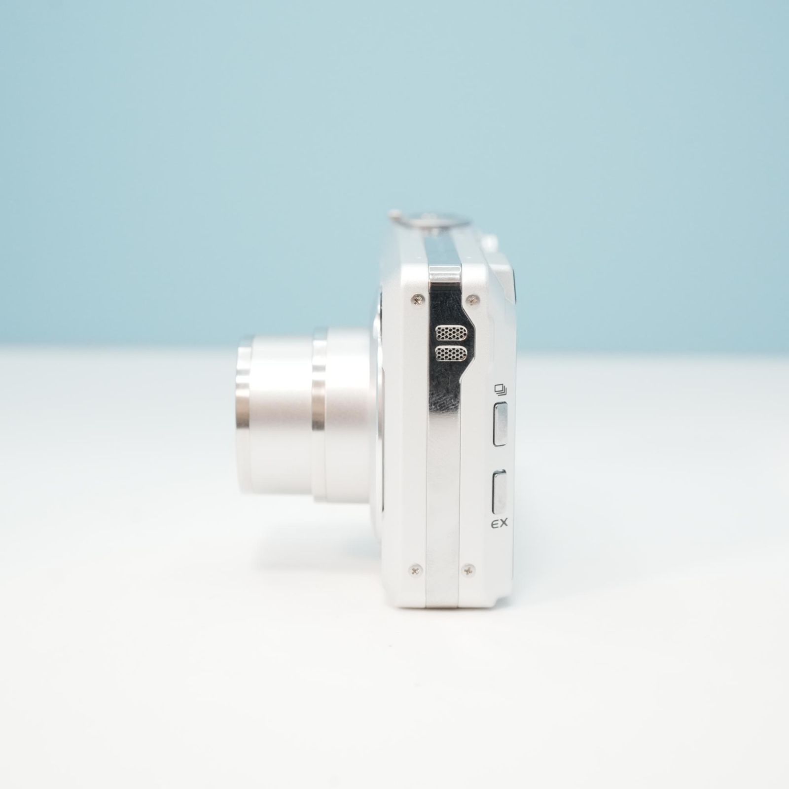 CASIO EXILIM EX-Z750 デジカメ スマホ転送OK フルセット 美品 a5528