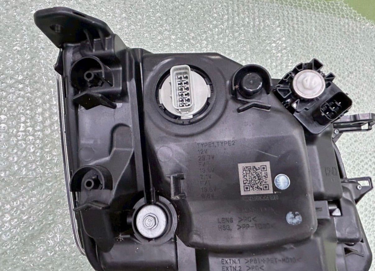 車 2510-84 ホンダ N-BOX JF3 JF4 純正 左 LED ヘッドライト ヘッド 