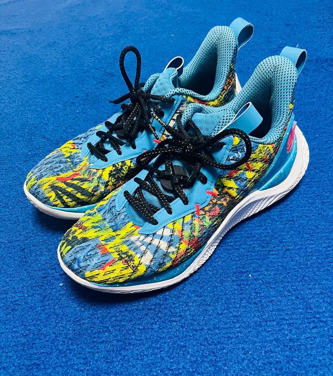 アンダーアーマー カリー10 290