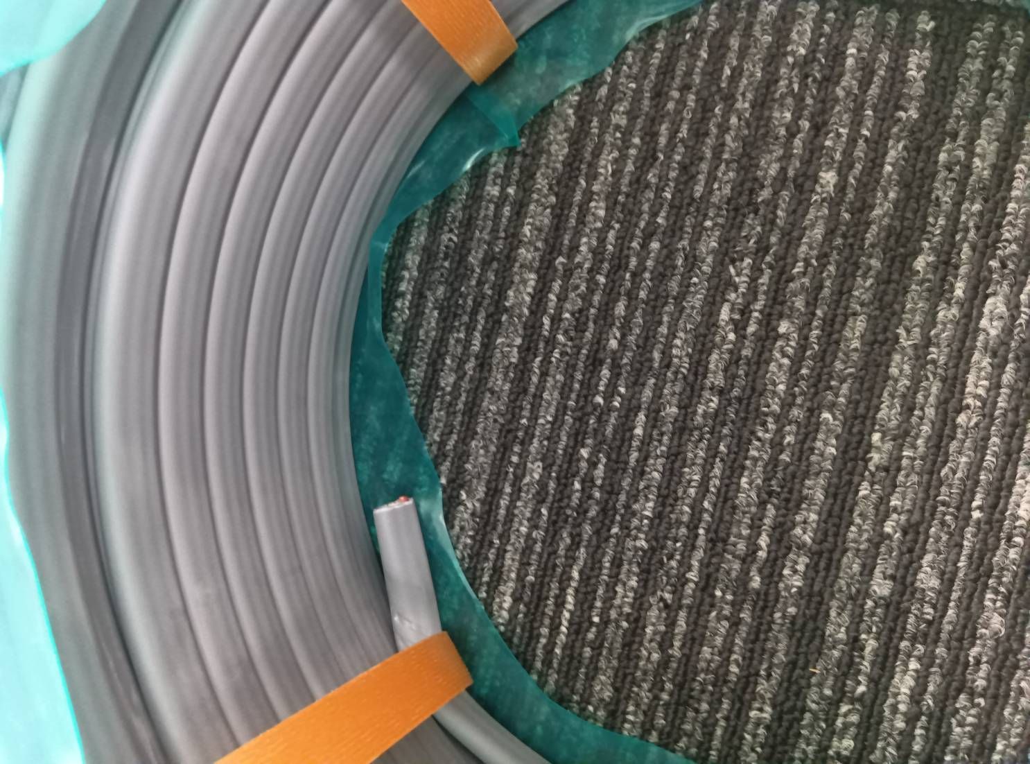 ポリエチレン絶縁耐熱性ポリエチレンシースケーブル平形