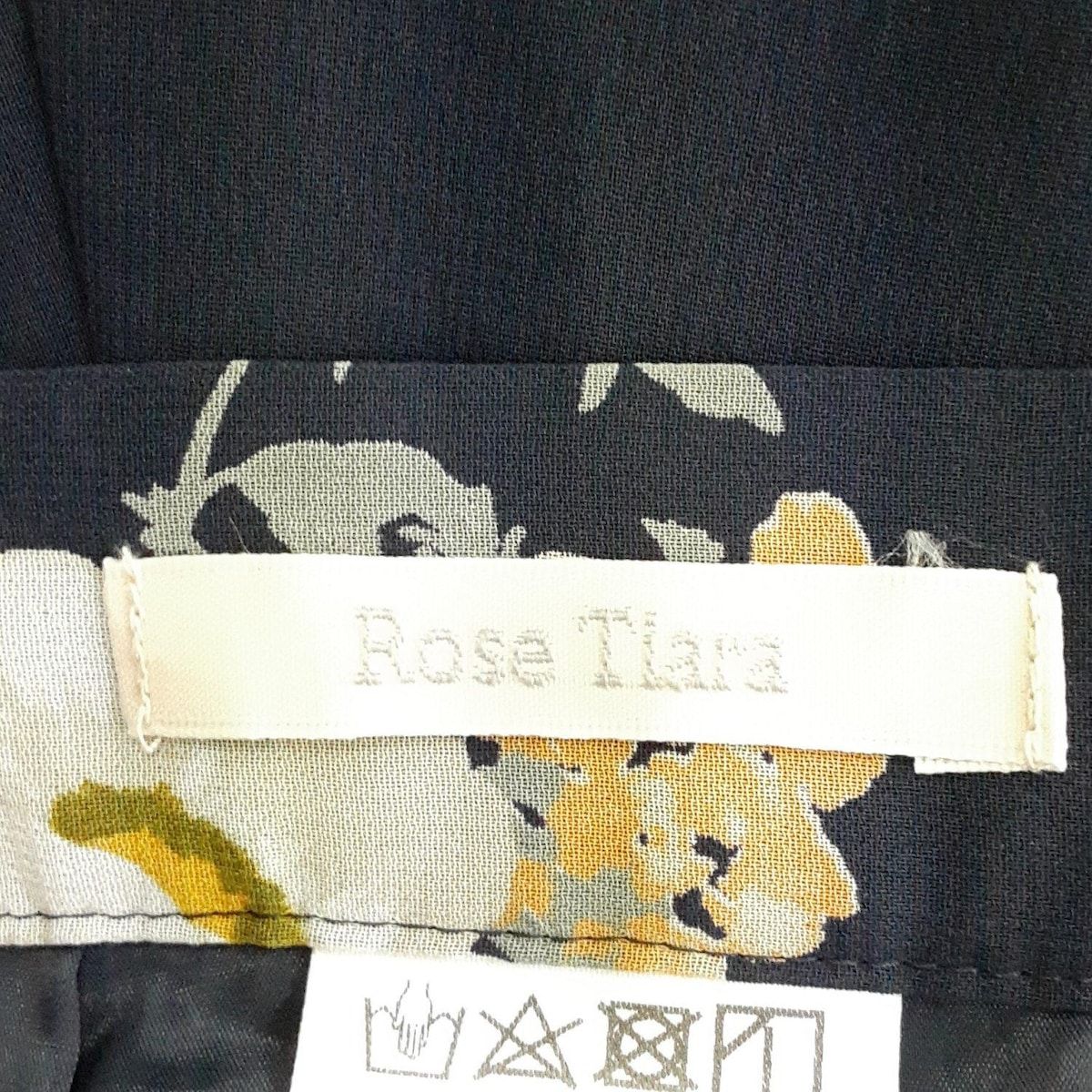 ダークネイビー×アイボリー×マルチ