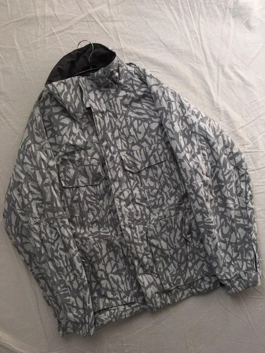 コロンビア WHO フード ウィンドブレーカー