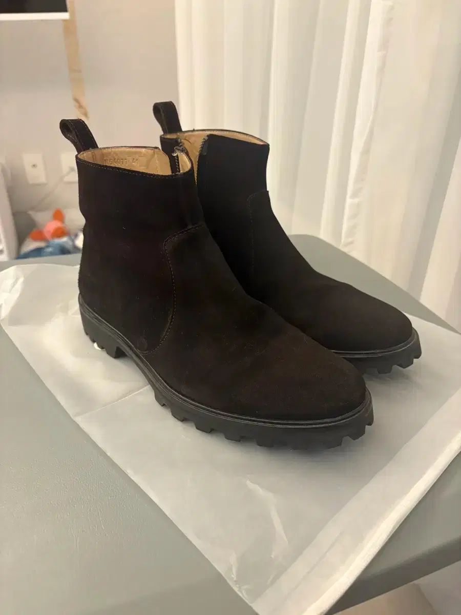 【最終値引き】A.P.C ブラックレザーサイドゴアブーツ 人気の新製品 A.P.C. アーペーセー サイドゴアブーツ ブラック 26.5cm