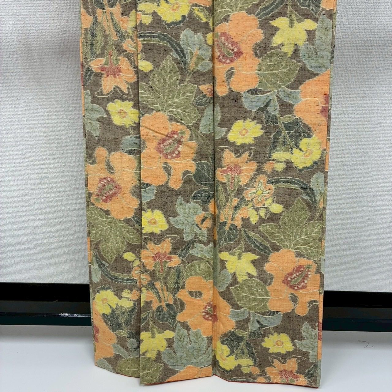 紬 裄66 正絹 花唐草の絣 しつけ糸 袷 着物 MK-2118 - メルカリ