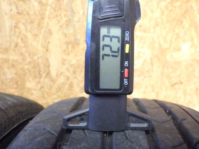 M 180 製造 約8部山 BluEarth RV 03 195 65 R 15 2本