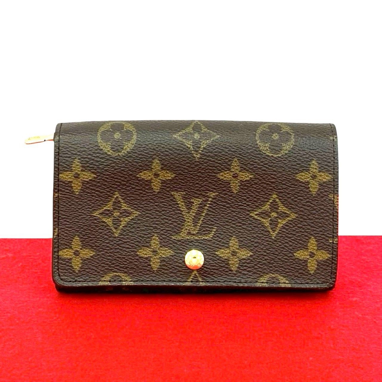 Louis Vuitton モノグラム 二つ折り財布 ほぼ未使用品 2026年最新 