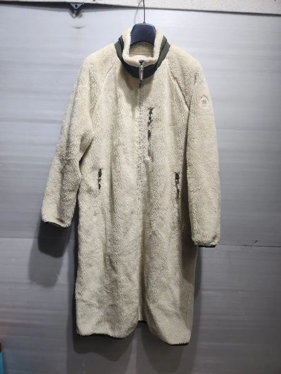 コーロンスポーツ アイボリー ボア ロング フリース コート