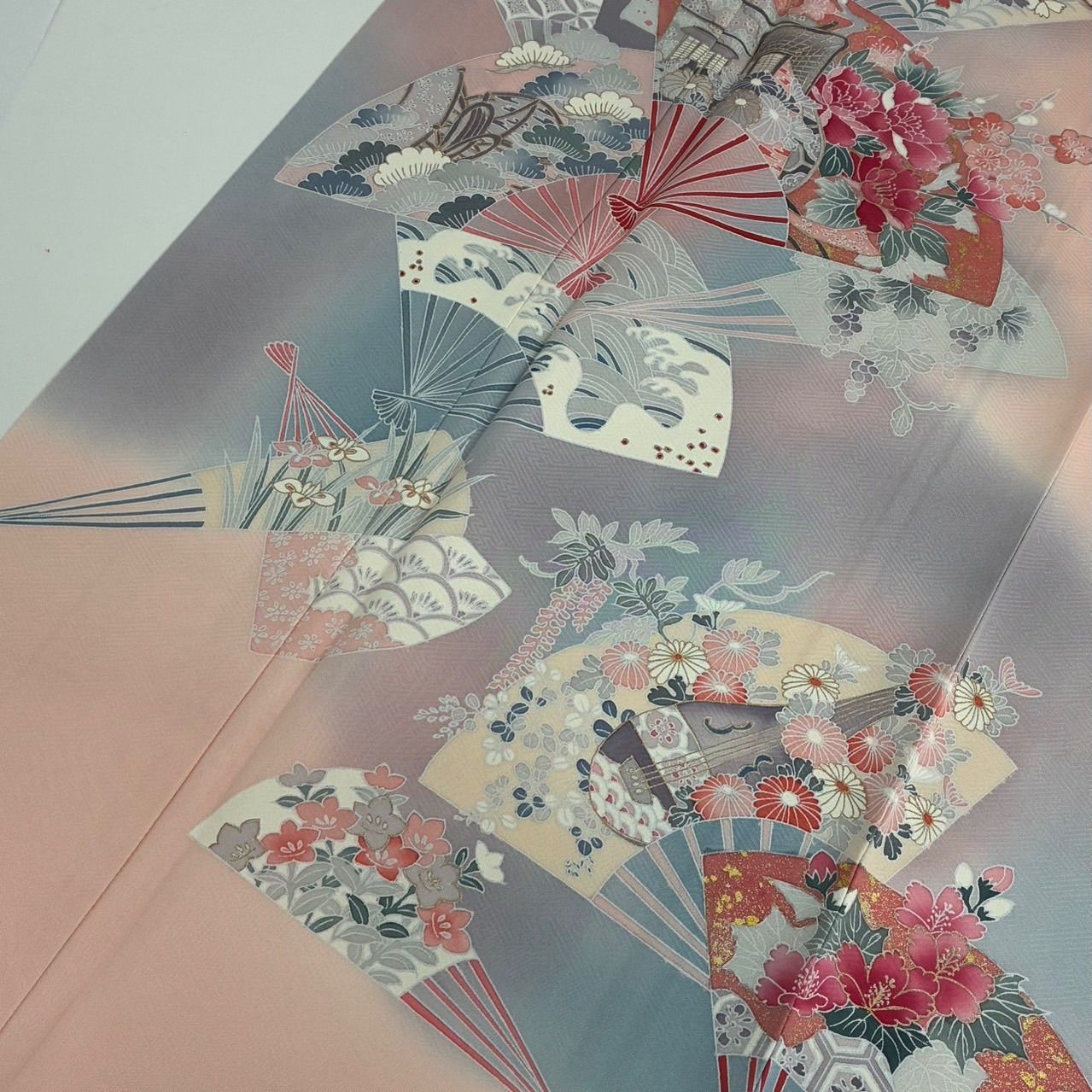 付下げ 友禅 金彩 扇に御所車 花柄の染め 紋無し 訪問着 正絹 着物 MK
