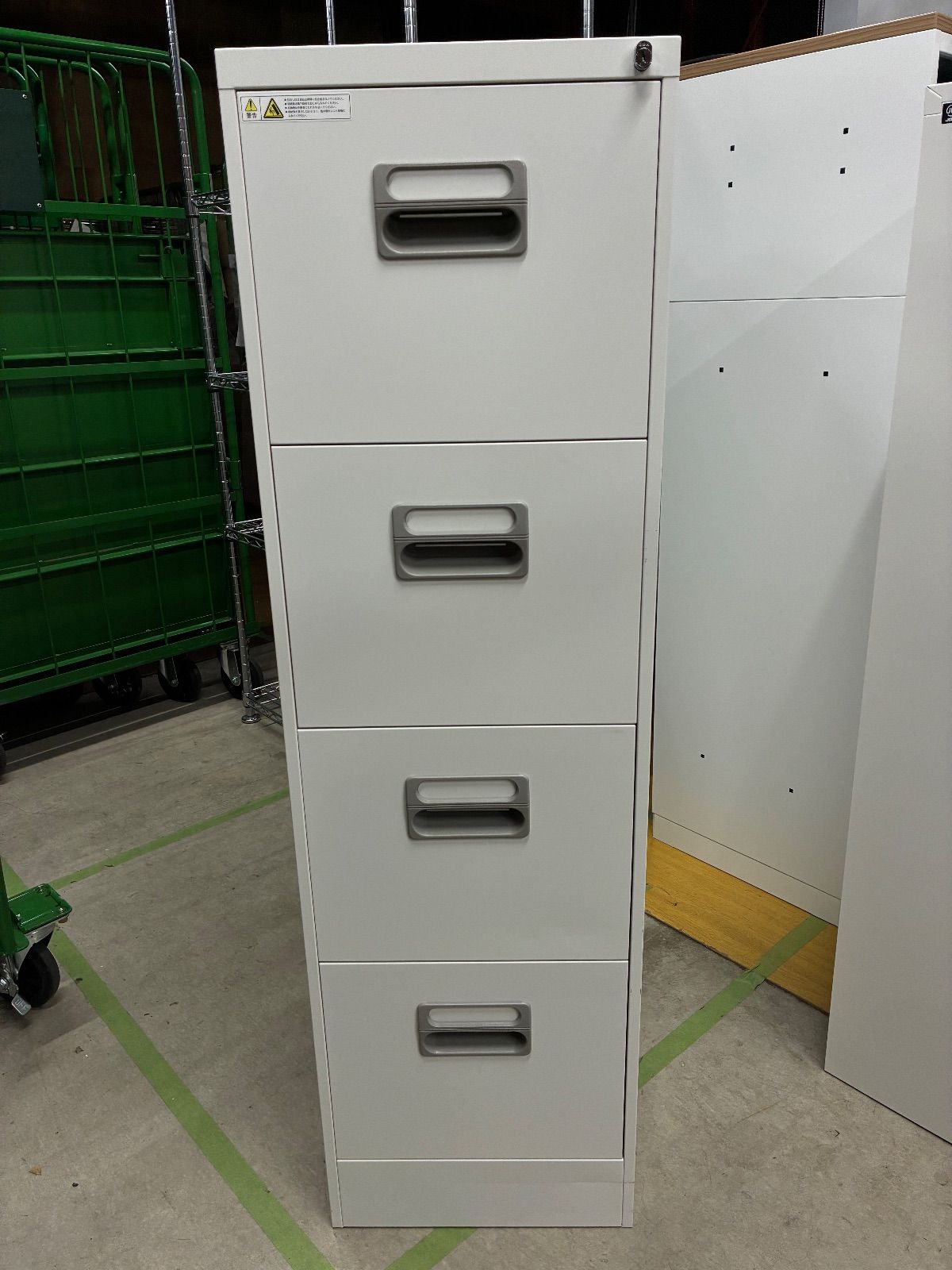 直接引取りできる方 ファイリングキャビネット 鍵付き A 対応 書類収納 オフィス家具