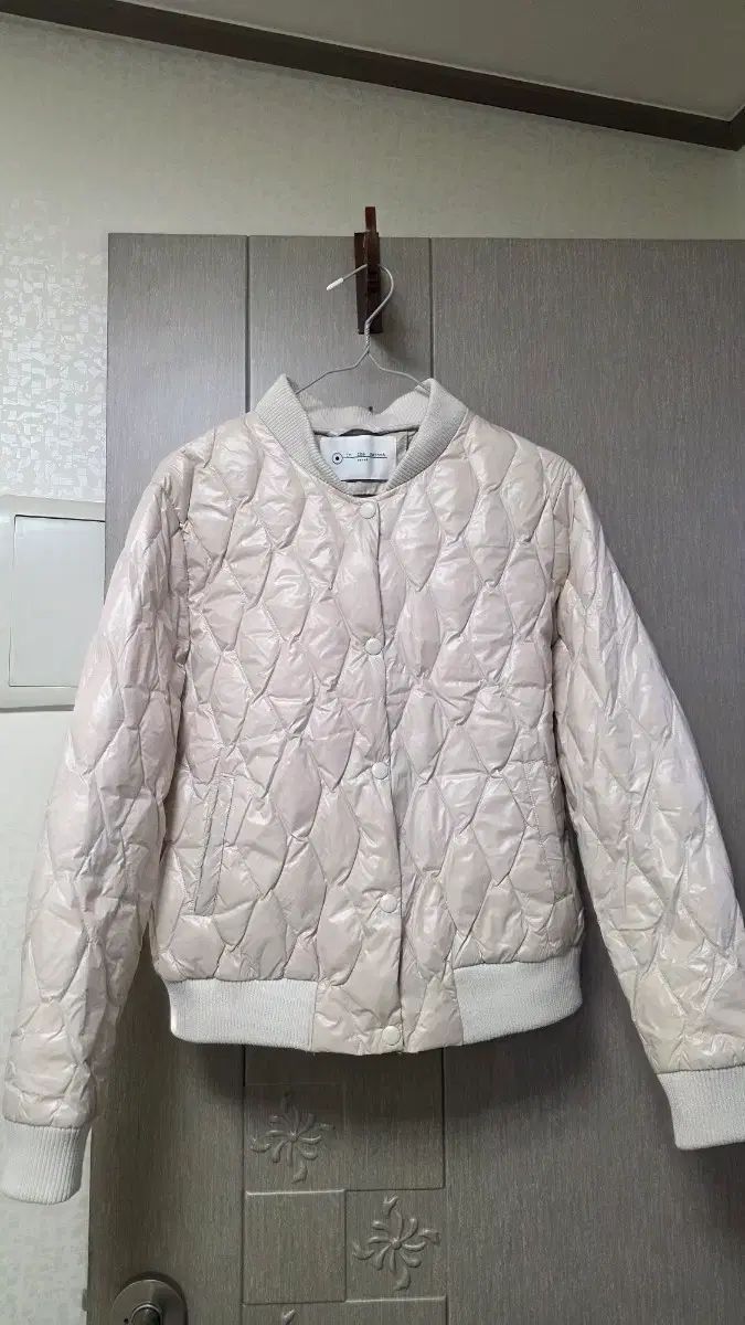 極美品 ADAL アダル ペコ 授乳サポートチェア