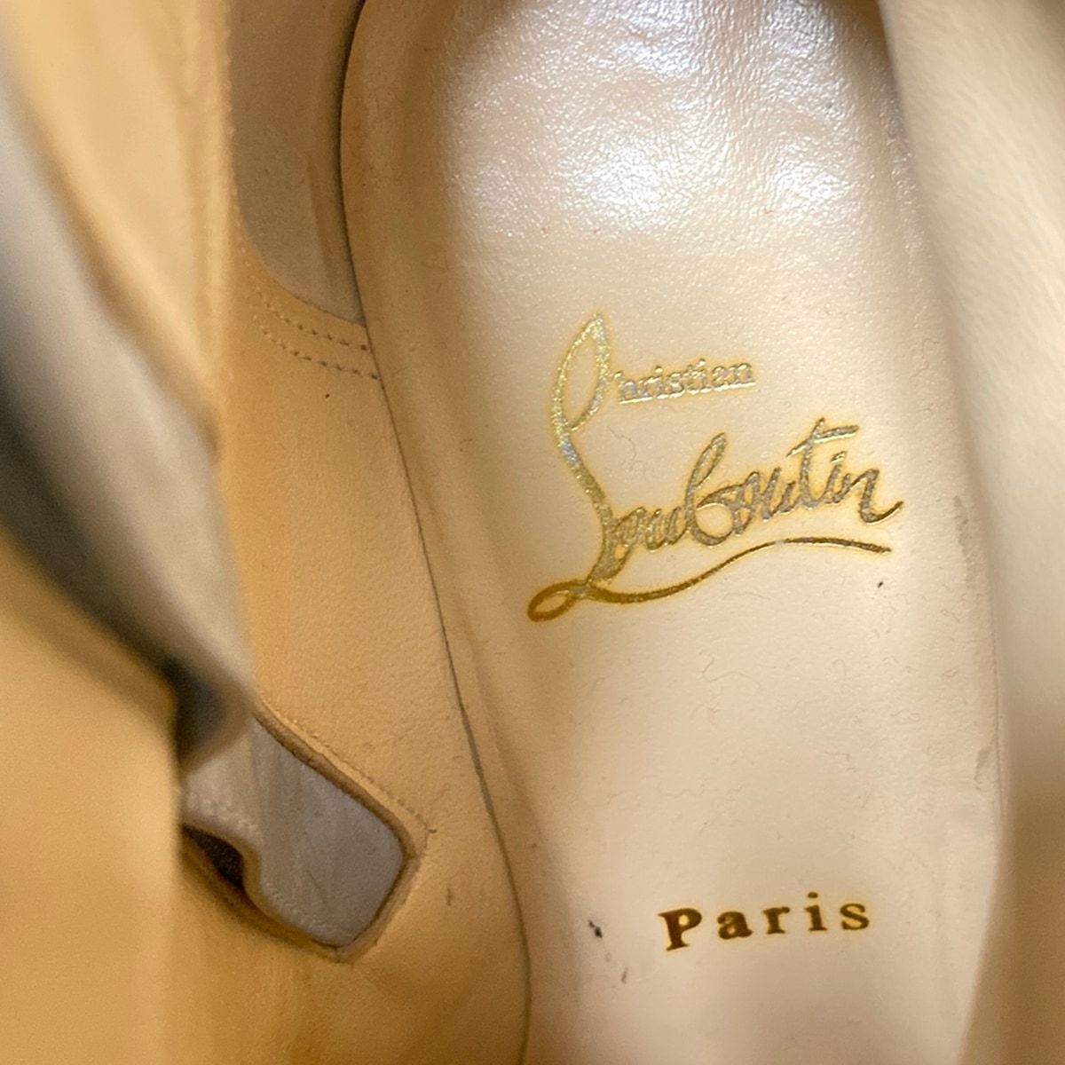 クリスチャンルブタン