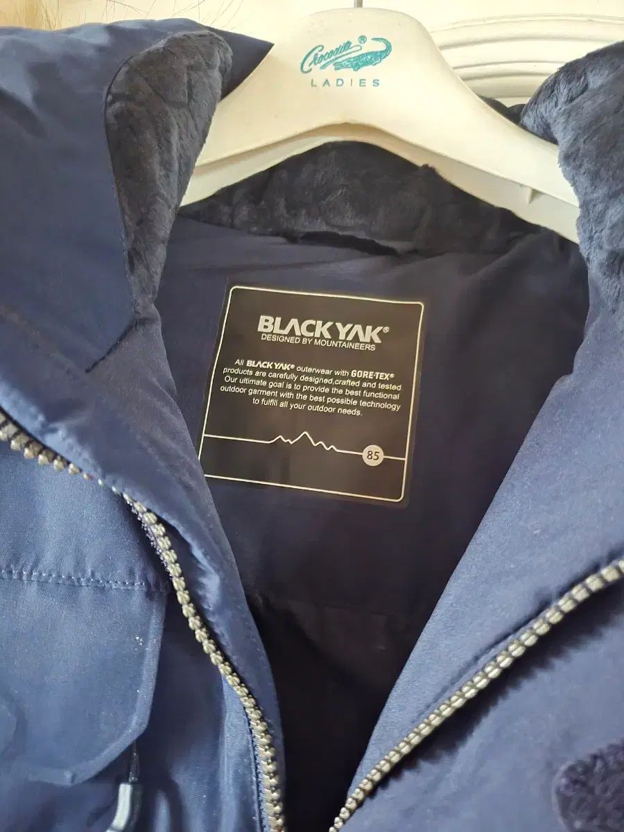 BLACK YAK ブラックヤク ゴアテックス ネイビー ダウン アウター 85